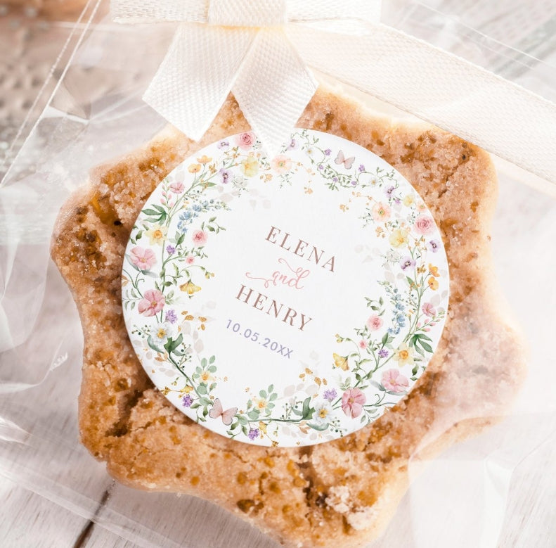 Customized round stickers · Can print logos/text · Essential for parties/gift packaging