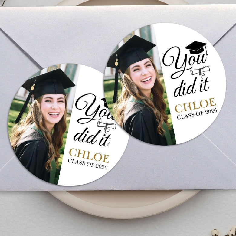 Customized round fridge magnets · Strong adhesion · Sticky notes and photos at will · Essential for home and office use
