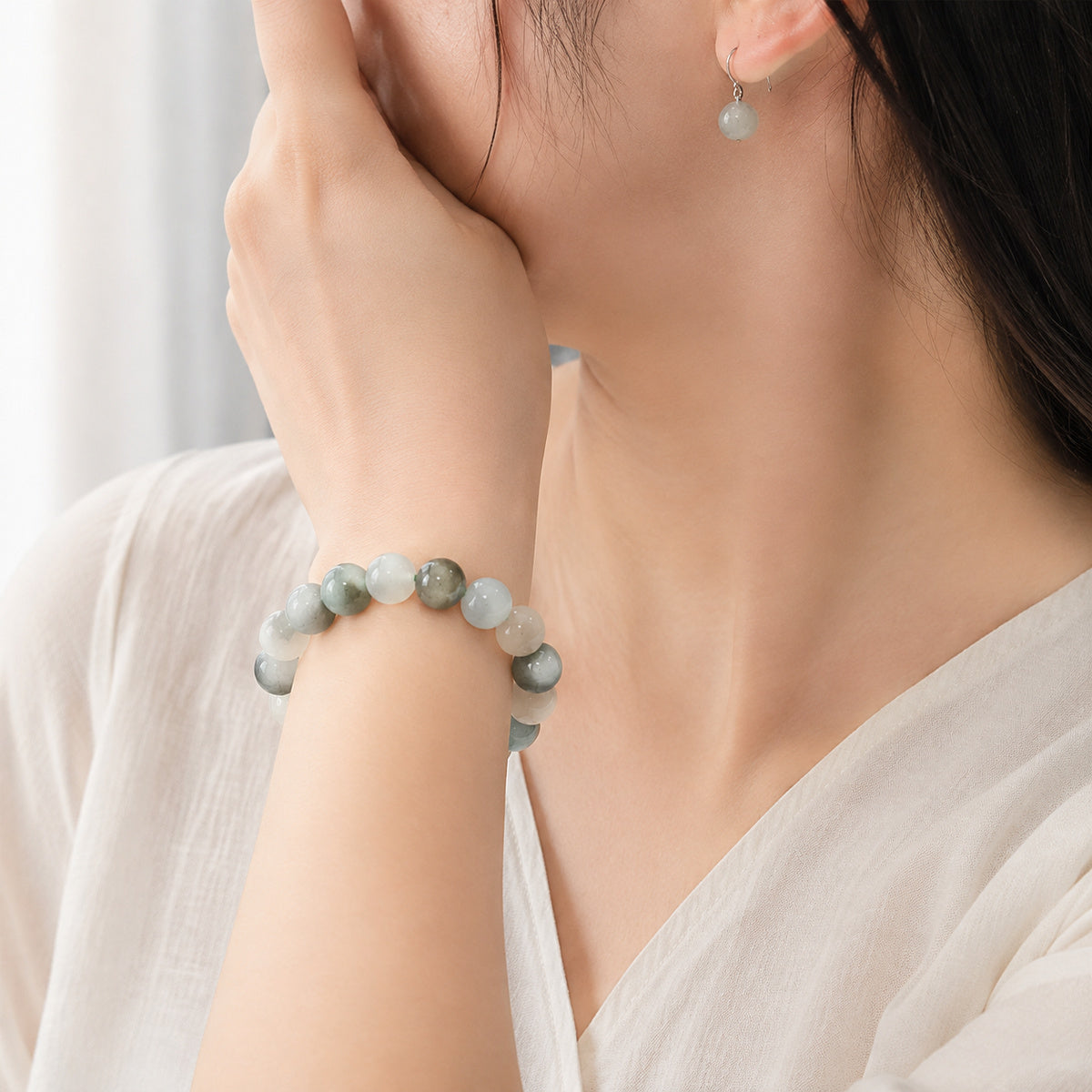 Cloud Grey Bead Bracelet detail