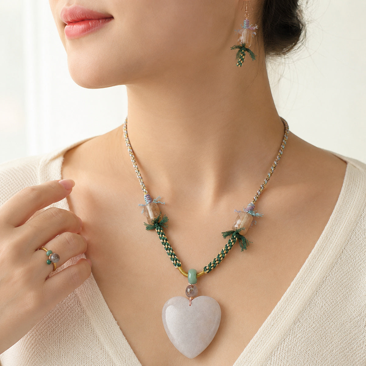Ivory Heart Green Cord Necklace detail