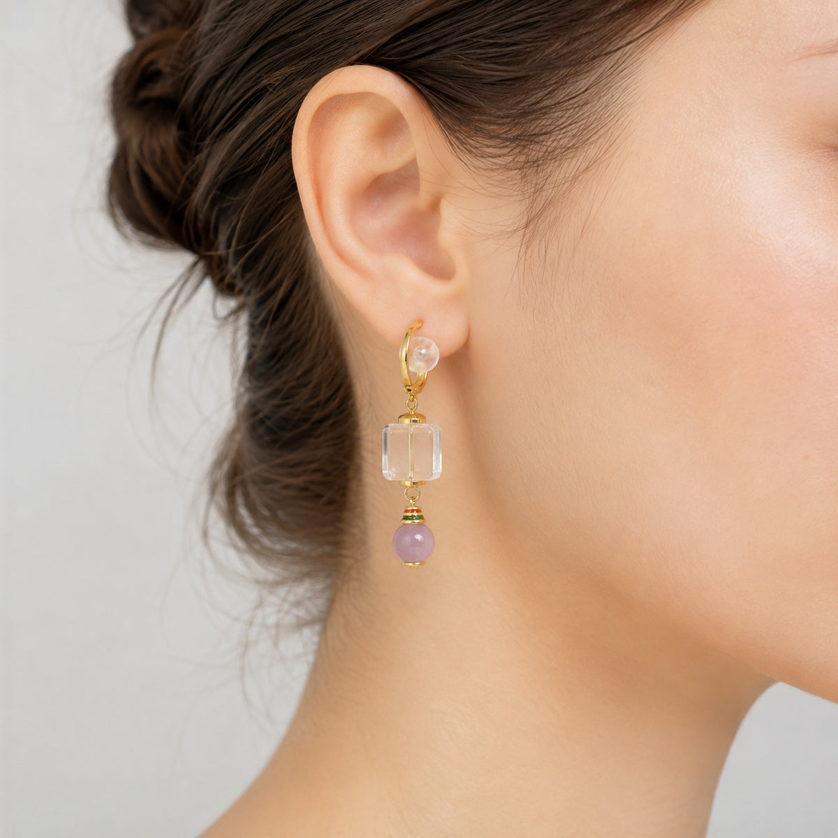 Clear Cube Hoop Earrings detail