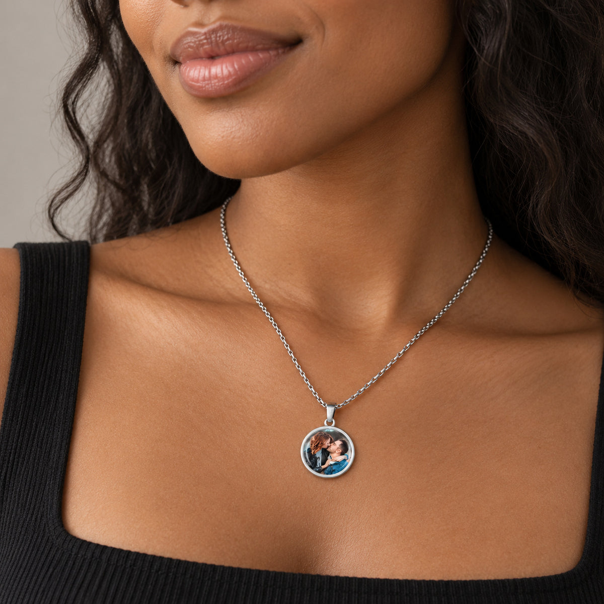 Personalized Round Photo Necklace detail